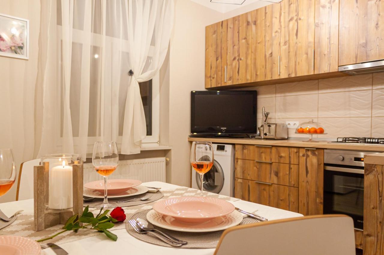 Cozy Family Apartments Брашов Екстериор снимка